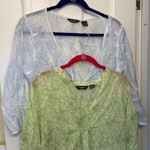 Eddie Bauer set of 2 gauzy summer tops with 3/4 length sleeves.